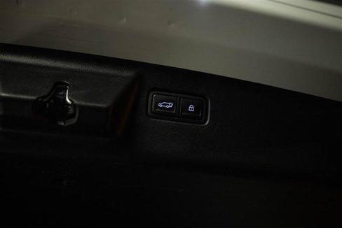 Used 2025 Hyundai Santa Fe SEL image 8