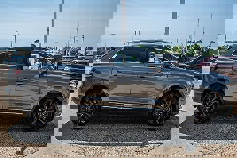 Used 2023 Lincoln Nautilus Reserve image 6
