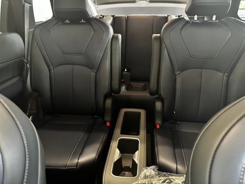 New 2026 INFINITI QX60 Luxe image 10