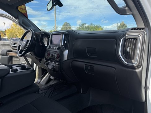Used 2023 Chevrolet Silverado 2500 LT image 32