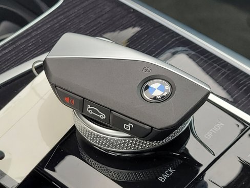 New 2026 BMW X5 xDrive50e w/ M Sport Package image 41