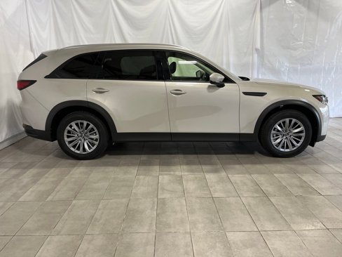 Certified 2024 MAZDA CX-90 3.3 Turbo w/ Preferred Plus image 4