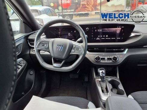 Used 2025 Buick Envista Preferred w/ Convenience I Package image 9