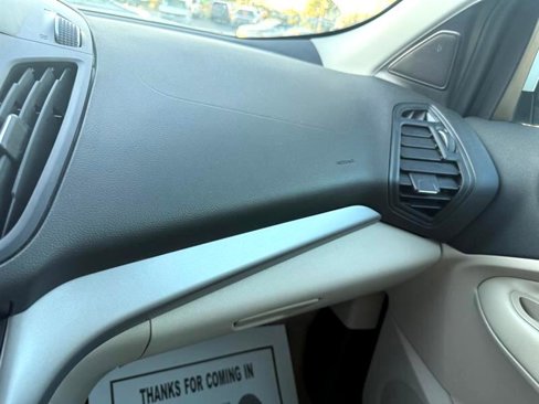 Used 2016 Ford Escape SE w/ Equipment Group 201A image 34