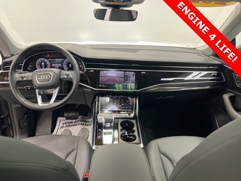 Used 2023 Audi Q8 Prestige image 25