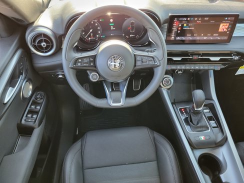 New 2024 Alfa Romeo Tonale Ti image 9
