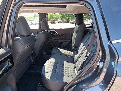 New 2025 Mitsubishi Outlander SEL image 5