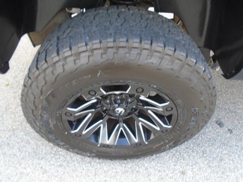 Used 2017 RAM 1500 Classic SLT image 17
