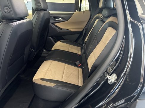 New 2026 Chevrolet Equinox ACTIV w/ Safety and Technology Package image 28