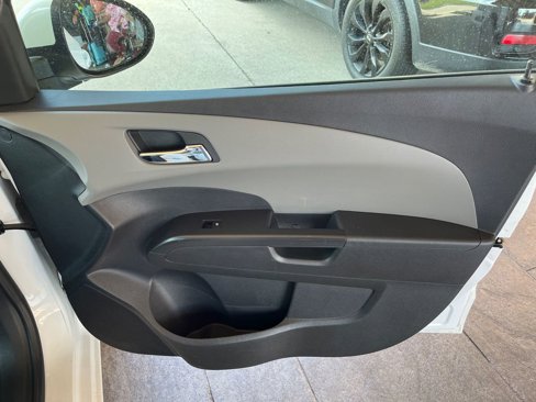 Used 2013 Chevrolet Sonic LT image 17