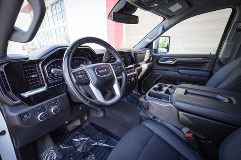 Used 2023 GMC Sierra 1500 SLE w/ Preferred Package image 12