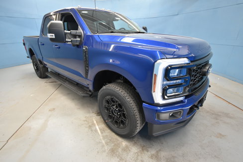 New 2026 Ford F250 4x4 Crew Cab Super Duty image 1