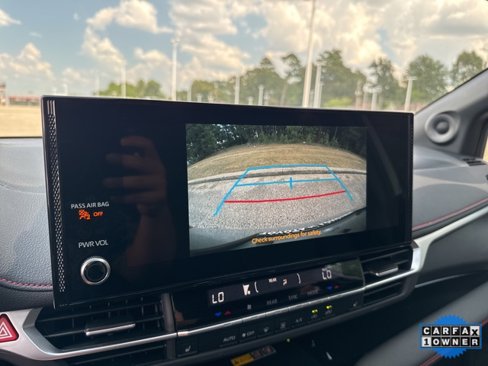 Used 2025 Toyota Sienna XSE image 27