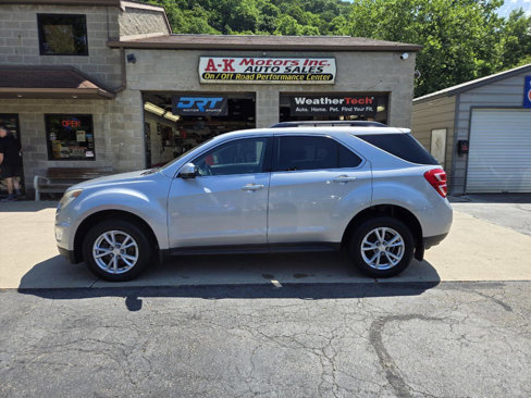 Used 2017 Chevrolet Equinox LT w/ Convenience Package image 4