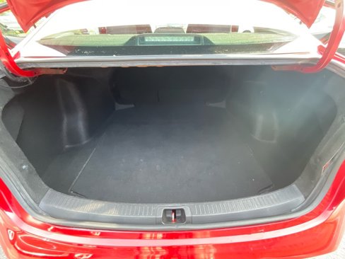 Used 2021 Toyota Corolla LE image 35