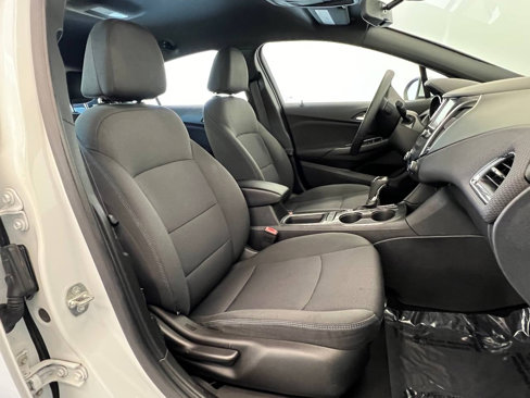Used 2017 Chevrolet Cruze LT w/ Convenience Package image 12
