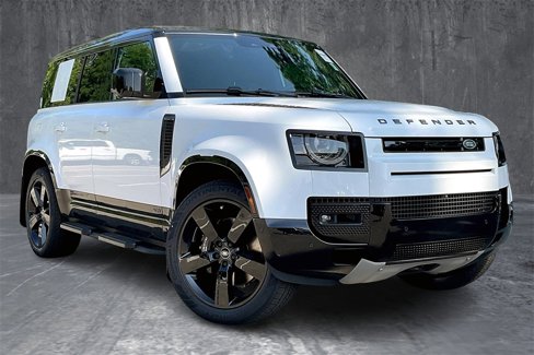New 2025 Land Rover Defender 110 V8 image 2
