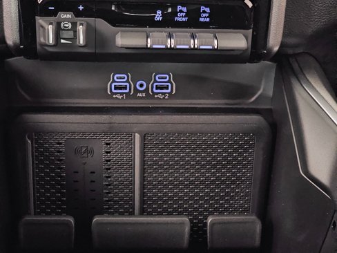 New 2026 RAM 1500 4x4 Crew Cab image 27