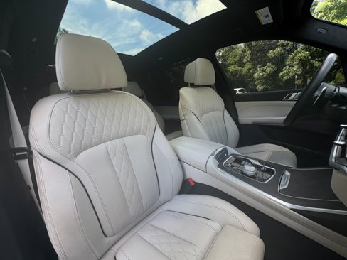 Used 2025 BMW X7 xDrive40i w/ M Sport Package image 23