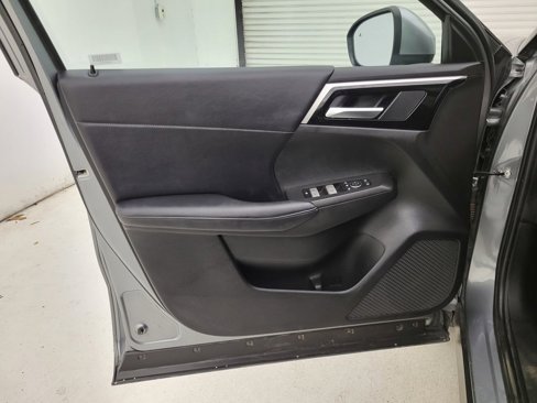 Used 2024 Mitsubishi Outlander SE image 29