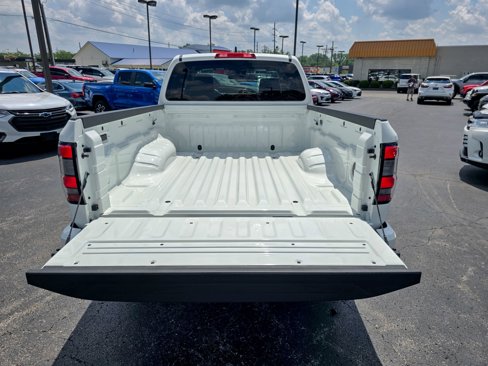 Used 2025 Nissan Frontier SV image 52