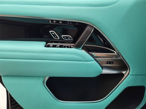 New 2025 Land Rover Range Rover SE image 22