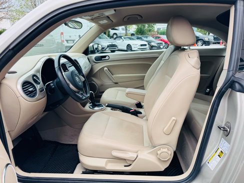 Used 2013 Volkswagen Beetle 2.5 image 12