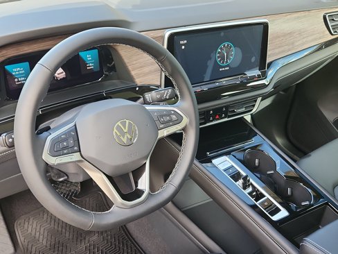 New 2025 Volkswagen Atlas SEL image 10