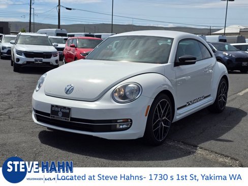 Used 2012 Volkswagen Beetle Launch Edition image 7