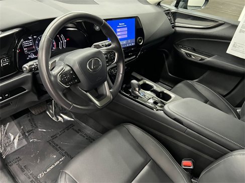 Certified 2025 Lexus NX 250 FWD image 16
