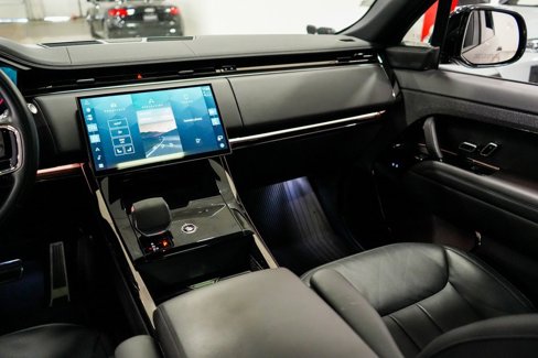 Used 2025 Land Rover Range Rover Sport Dynamic SE image 13