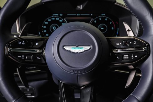 Used 2025 Aston Martin DBX 707 image 26