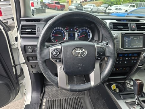 Used 2018 Toyota 4Runner Limited image 13