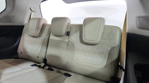 New 2026 Nissan Armada Platinum image 26