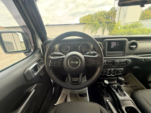 Used 2020 Jeep Wrangler Unlimited Sport image 15