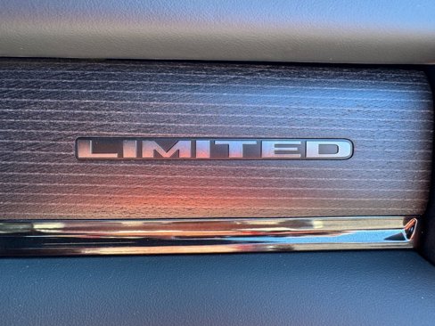 Used 2024 RAM 2500 Limited image 33