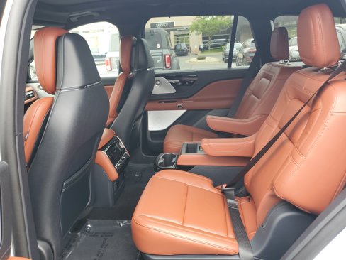 New 2025 Lincoln Aviator Reserve w/ Equipment Group 201A image 24
