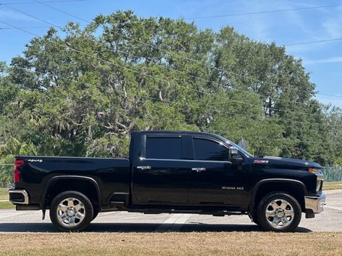 Used 2020 Chevrolet Silverado 2500 LTZ w/ LTZ Premium Package image 6