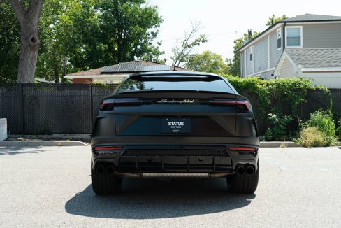 Used 2022 Lamborghini Urus image 23