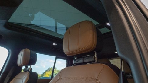 New 2025 Land Rover Defender 110 X image 20