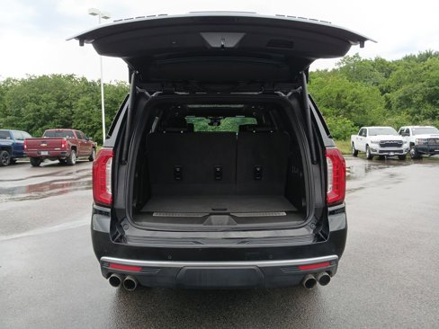 Used 2024 GMC Yukon Denali w/ Advanced Technology Package image 27