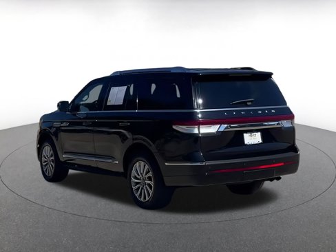 Used 2024 Lincoln Navigator Premiere image 11