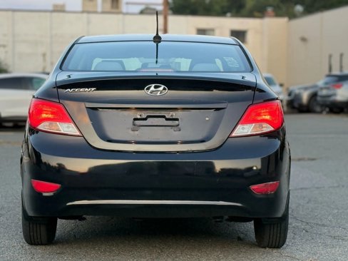 Used 2016 Hyundai Accent SE image 8