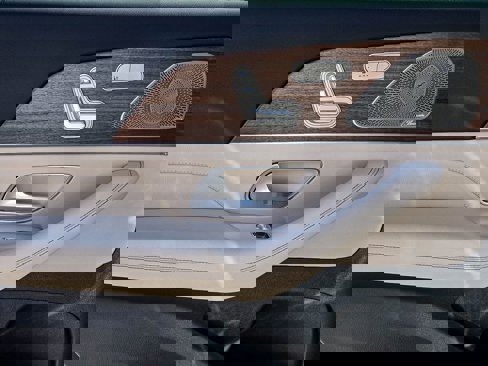 New 2026 Mercedes-Benz GLS 450 4MATIC image 32
