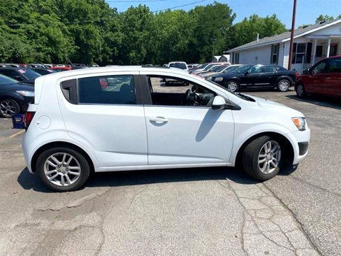 Used 2015 Chevrolet Sonic LT w/ Fun and Sun Package image 4