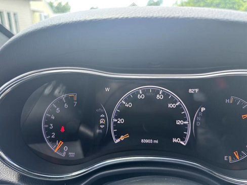 Used 2018 Jeep Grand Cherokee Limited image 21