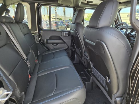 New 2025 Jeep Wrangler Unlimited Rubicon 4xe image 34