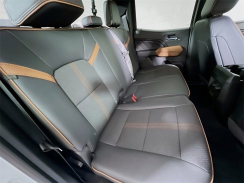 New 2025 GMC Canyon AT4 image 21