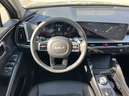 Certified 2025 Kia Sorento EX image 21