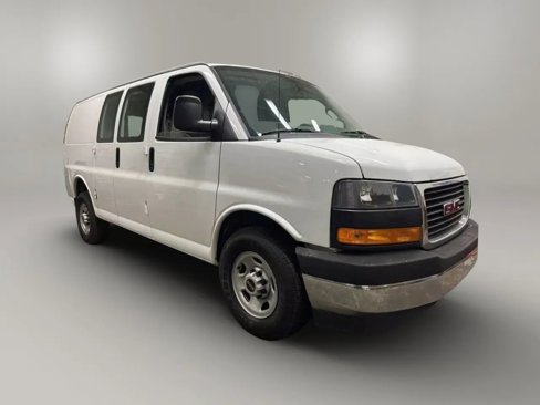 Used 2017 GMC Savana 2500 image 9